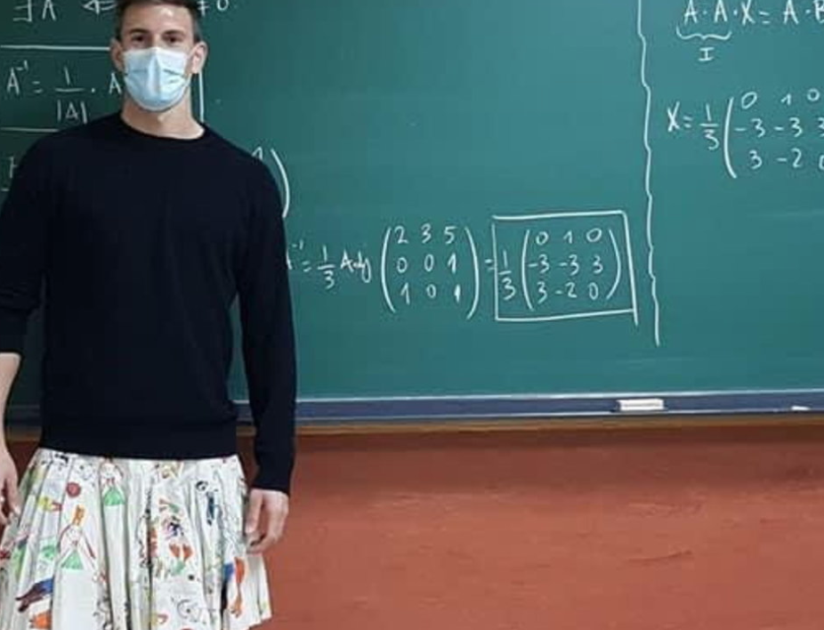 Spagna: la nuova moda dei professori con la gonna 1